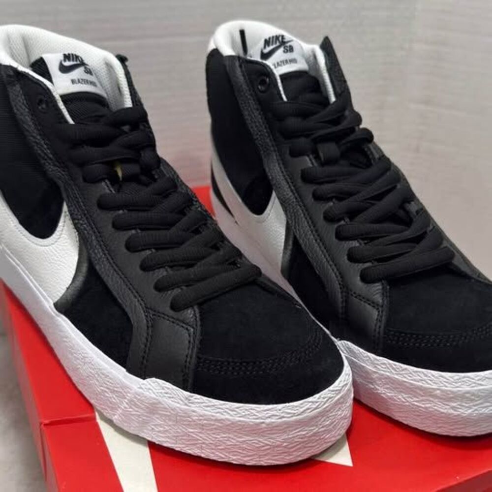 NEW Nike SB Zoom Blazer Mid Premium Plus